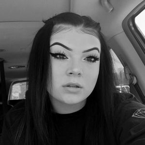 Meet your Posher, Angelica